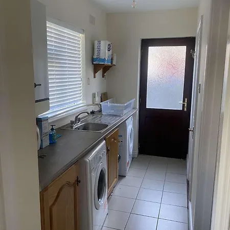 Detached House - Town