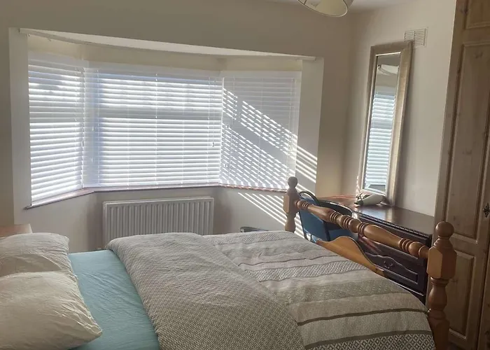 Detached House - Town Vakantiehuis Carlow